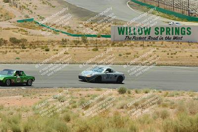 media/May-31-2025-CalClub SCCA (Sat) [[2c1a04e1ee]]/Qualifying/Group 6/Turn 4/